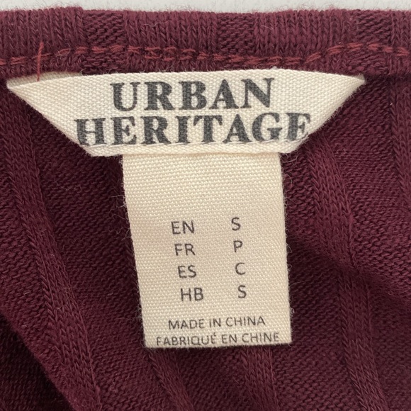 Maroon spaghetti strap tank top - Small - Picture 4 of 5